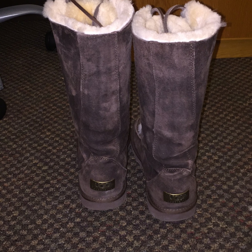 Ugg tularosa uptown lace up boots